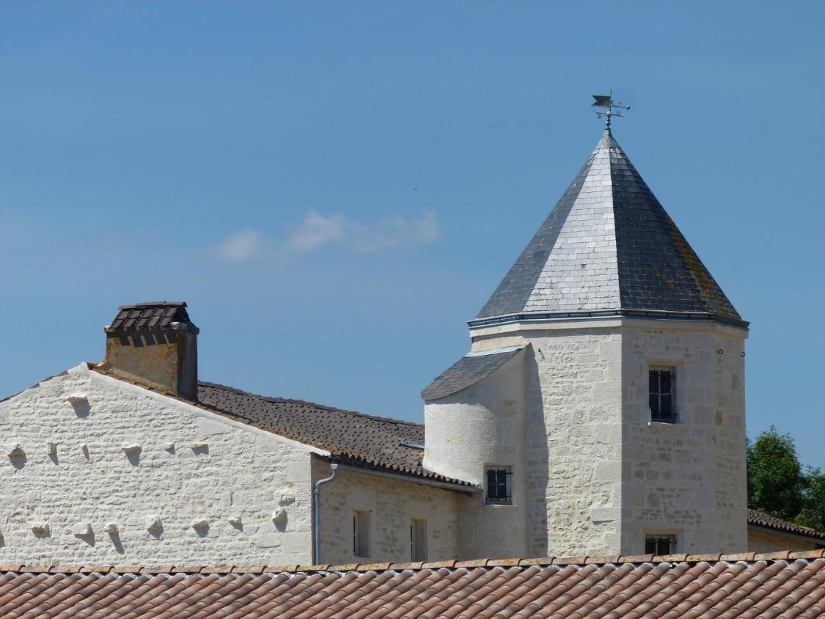Logis De Pierre Levee Bed & Breakfast Bessines Bagian luar foto