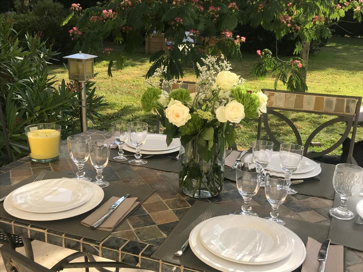Logis De Pierre Levee Bed & Breakfast Bessines Bagian luar foto