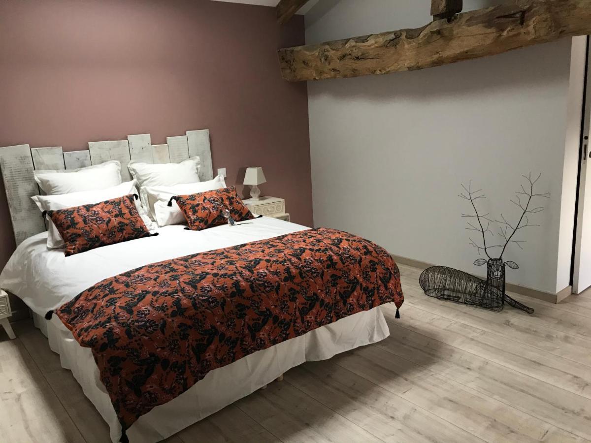 Logis De Pierre Levee Bed & Breakfast Bessines Bagian luar foto